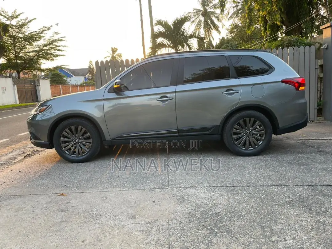 Mitsubishi Outlander 2.4 PHEV AWD 2020 Gray