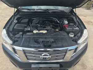 Nissan Navara 2019 Black