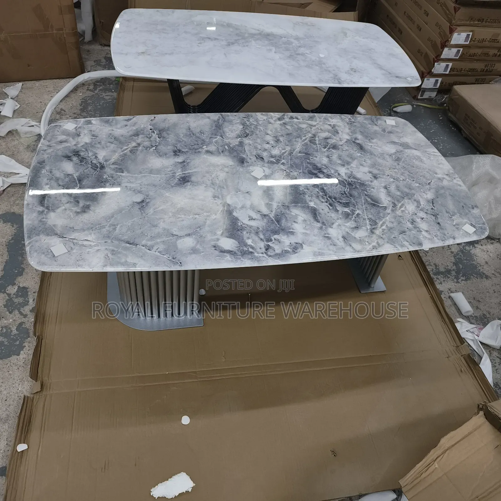 Nice Design Centre Table