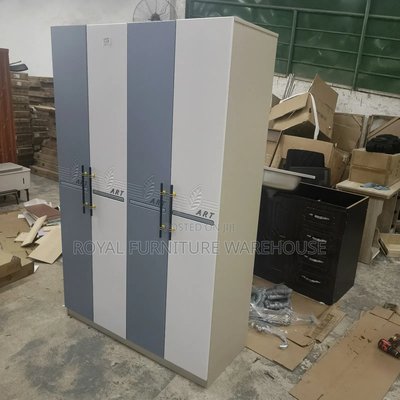 Heavy Type Foreign Wardrobe