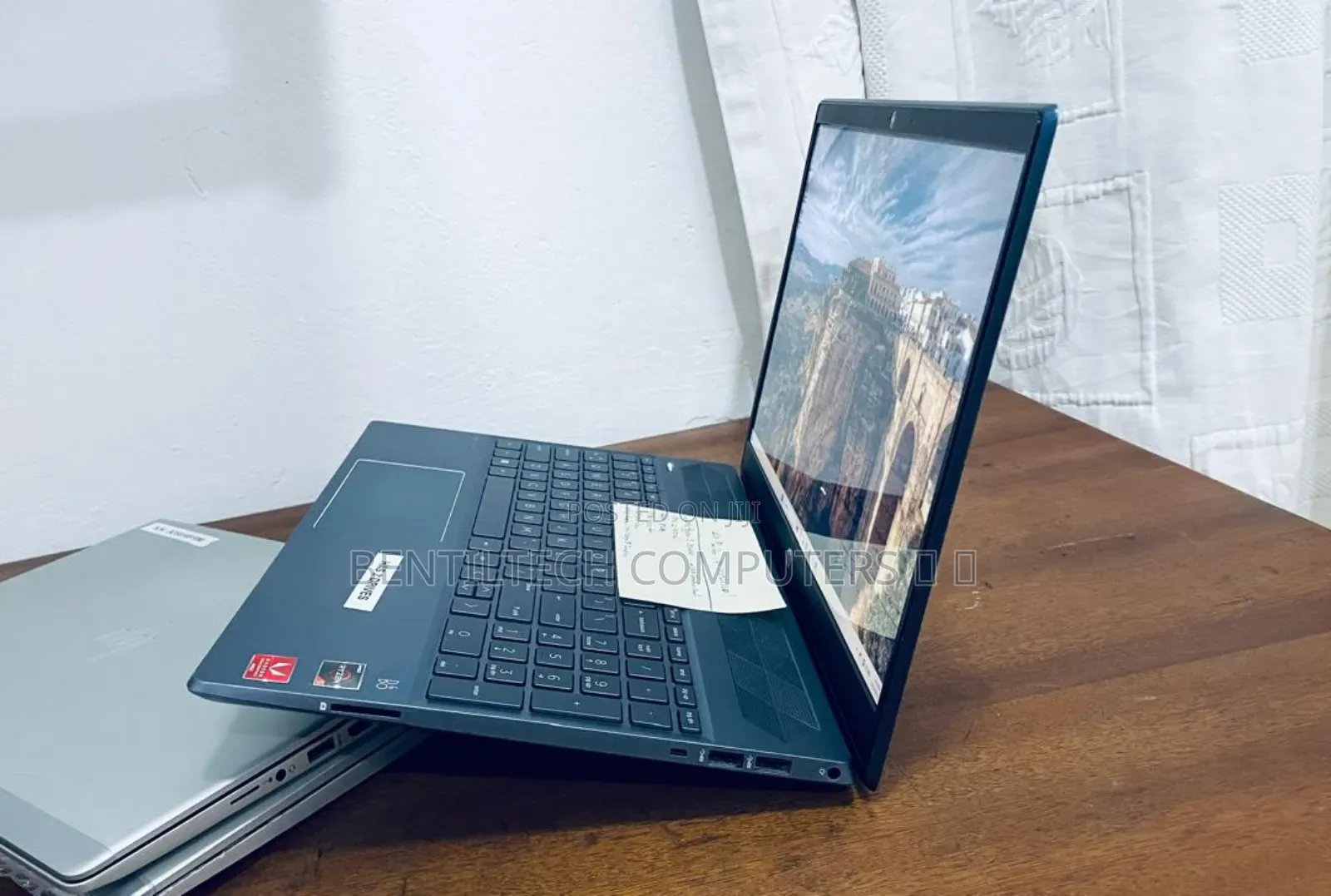 Laptop HP Pavilion 15 8GB AMD Ryzen 7 HDD+SSD 128GB