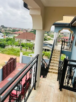 18bdrm House in Sokoban Ampayoo, Kumasi Metropolitan for sale