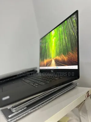 Laptop Dell XPS 15 8GB Intel Core i5 SSD 256GB