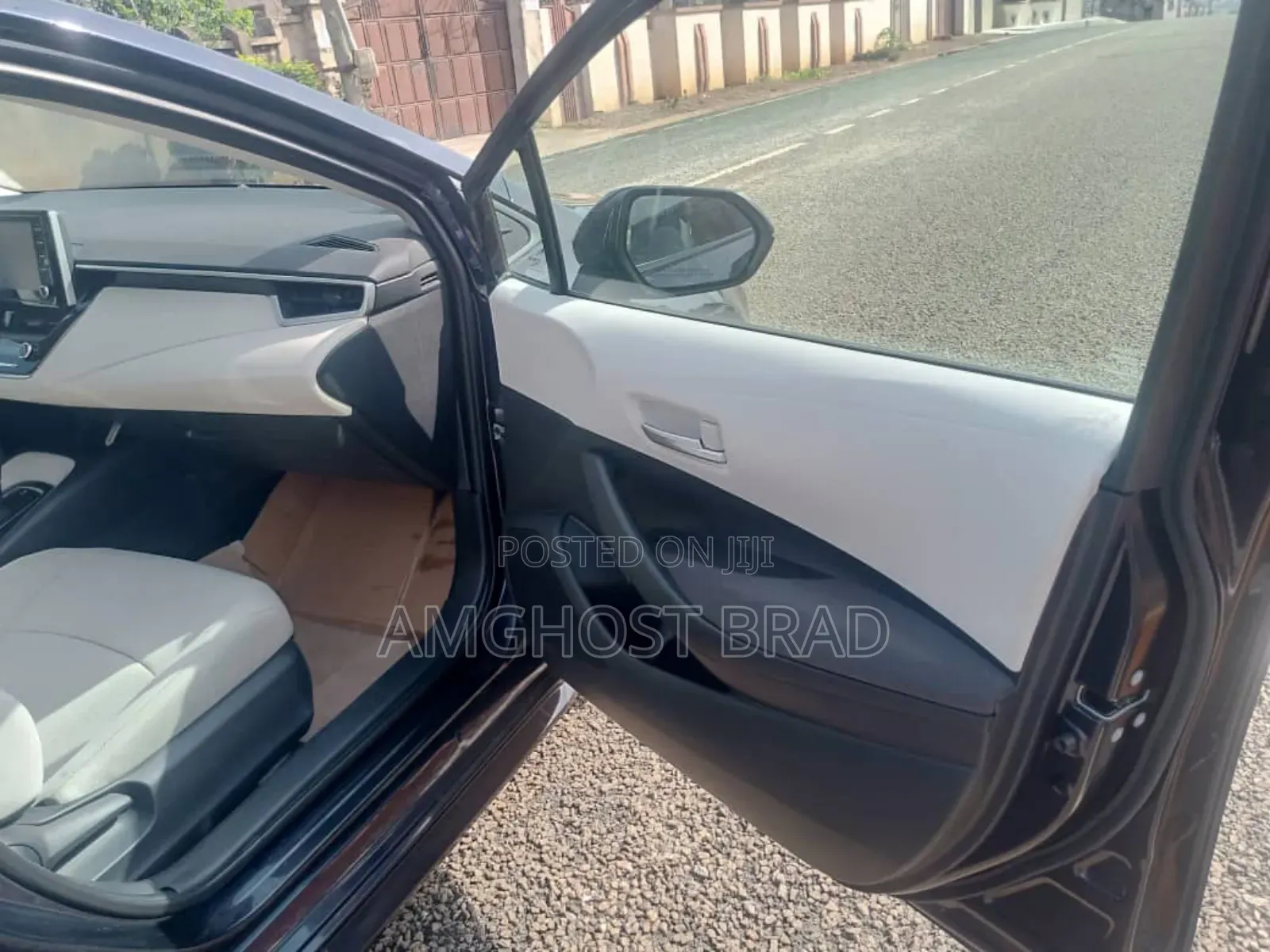 Toyota Corolla LE 2020 Blue
