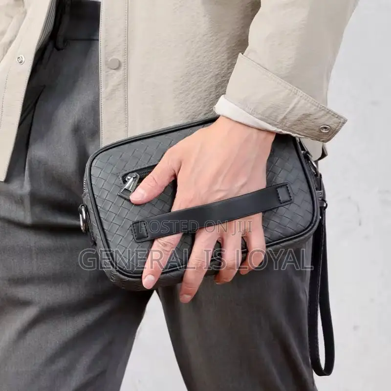 Convertible Crossbody/Cluth Bag