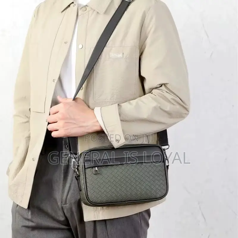 Convertible Crossbody/Cluth Bag