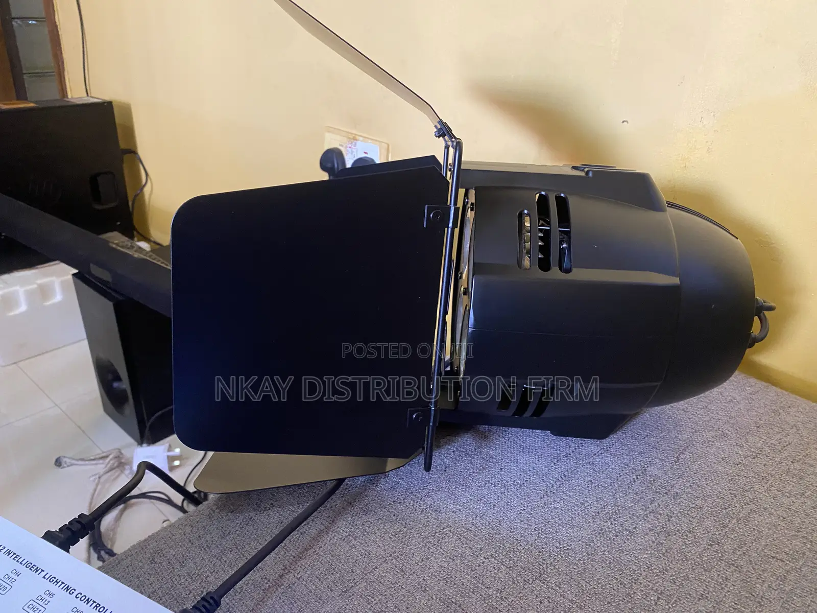 4 Eyes 200watt Cob Light With Front Covers