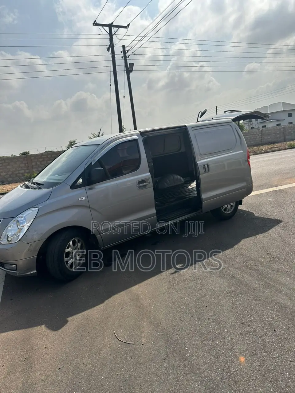 Hyundai Starex 2013 Gray