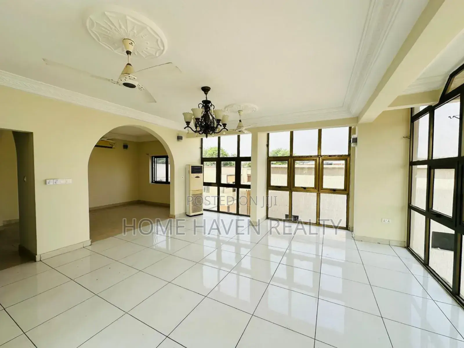 3bdrm Apartment in Dzorwulu for rent