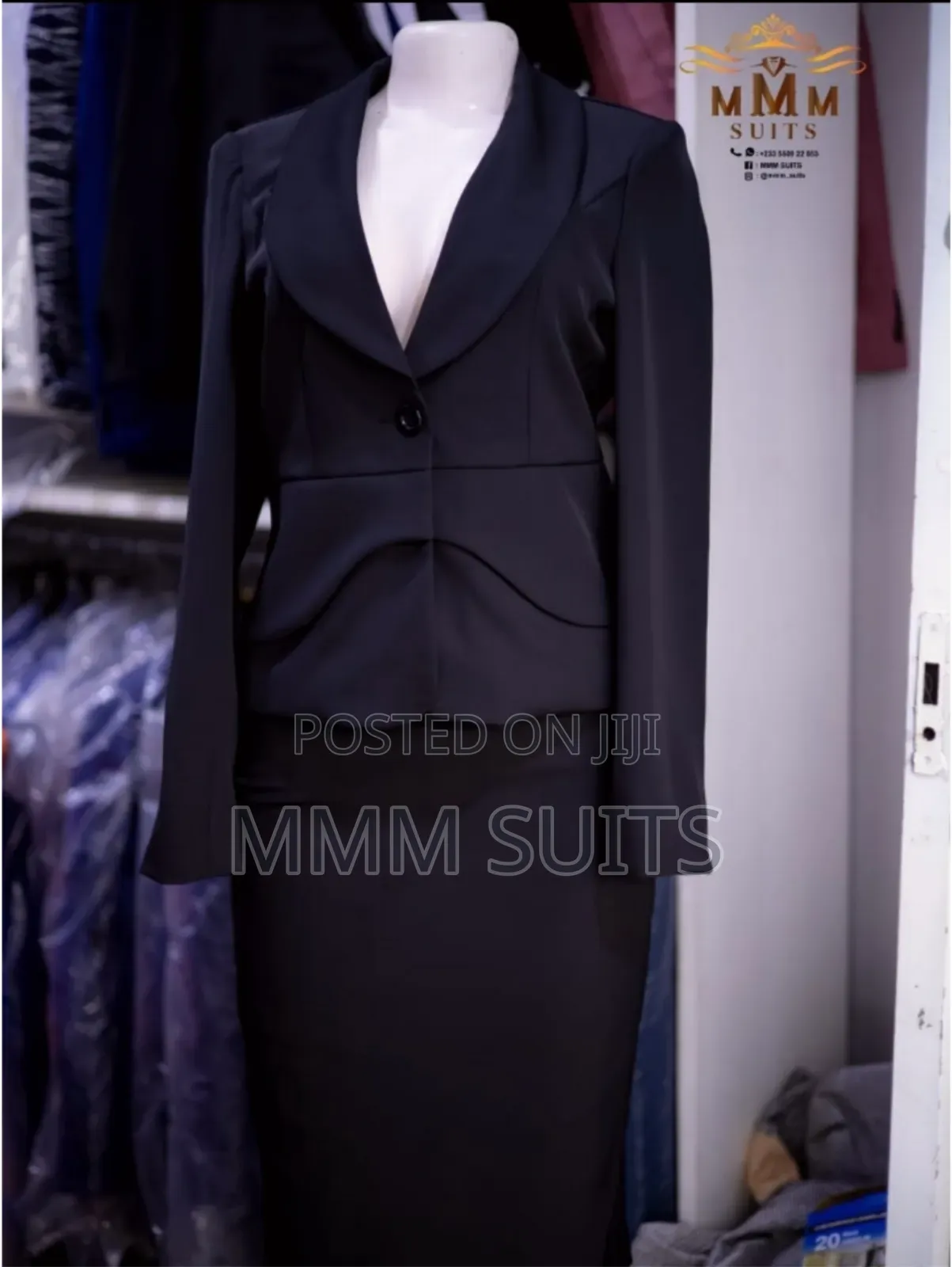 Quality Ladies Classic Skirt Suit in Black ( Long Skirt)