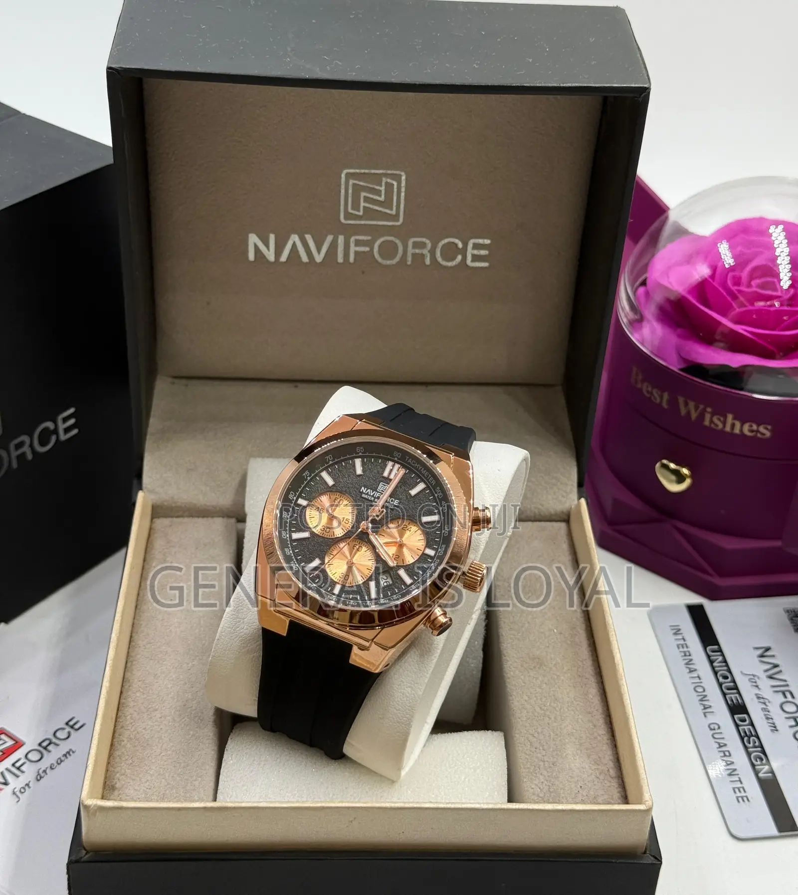 Naviforce Nf8080 Men's Chronograph Quartz Rubber / Silicone Watch.