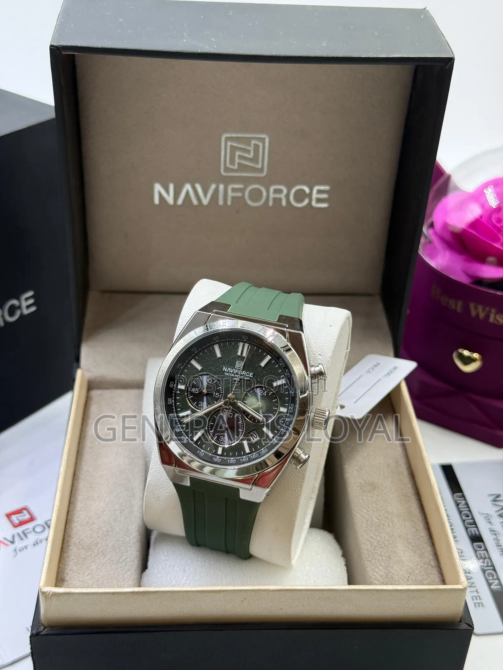 Naviforce Nf8080 Men's Chronograph Quartz Rubber / Silicone Watch.
