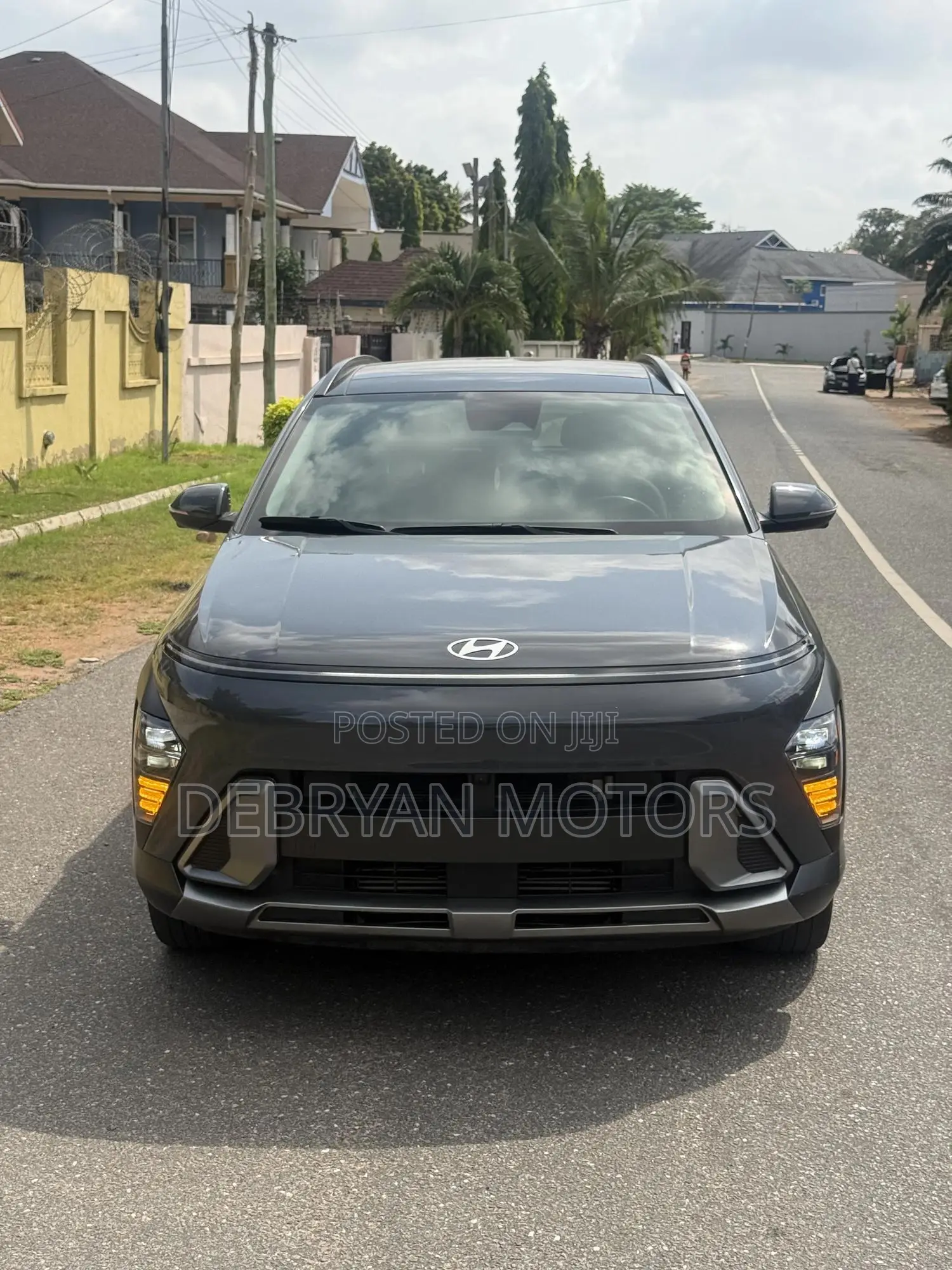 Hyundai Kona Limited 2024 Gray