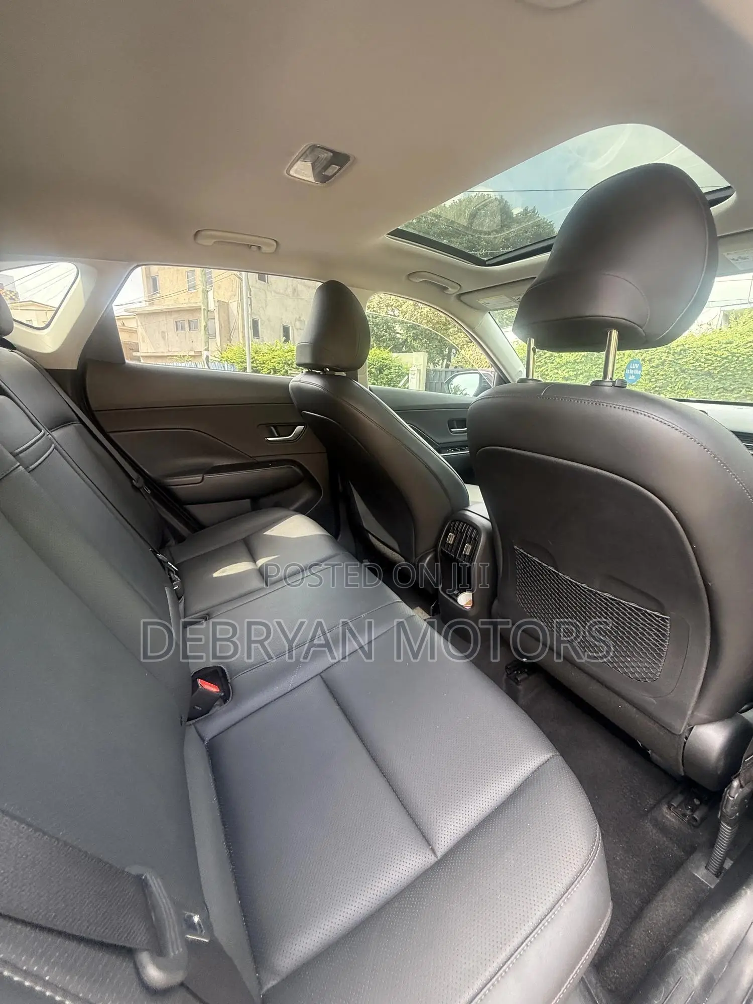 Hyundai Kona Limited 2024 Gray
