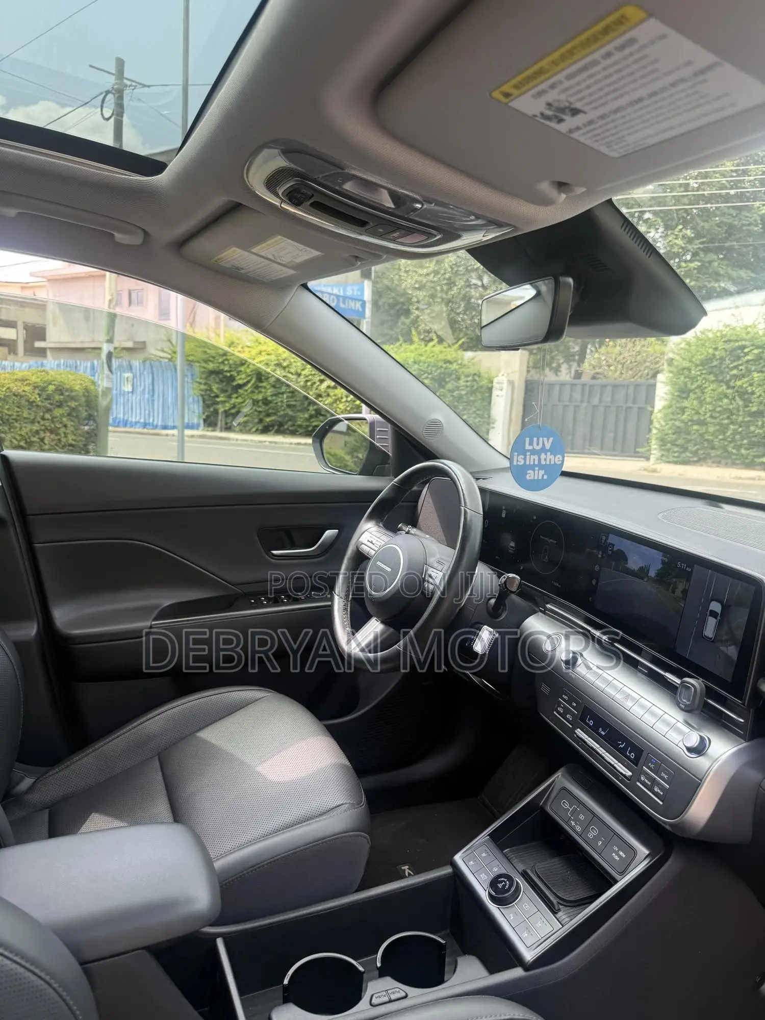 Hyundai Kona Limited 2024 Gray