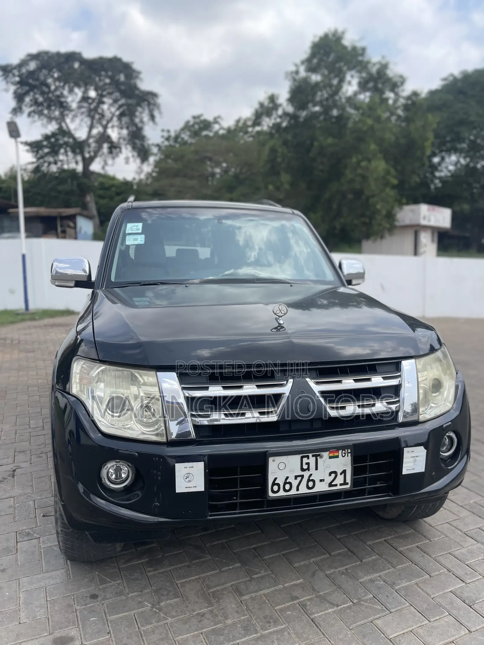Mitsubishi Pajero 3.8 V6 GLS/GLX 2012 Black
