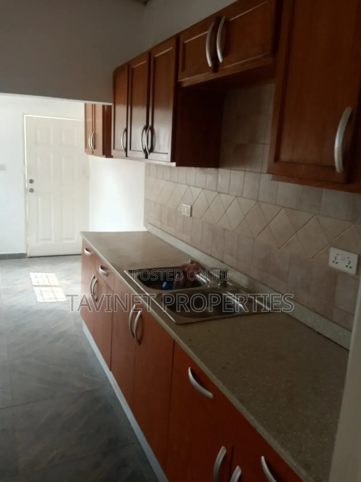 3bdrm House in Nmai-Dzorn for rent