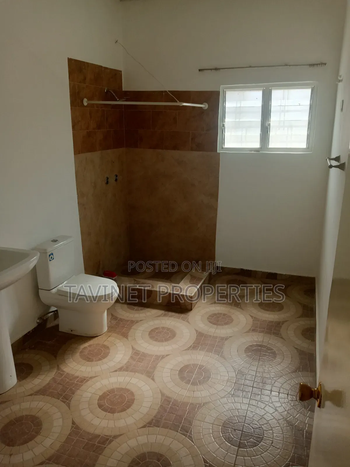 3bdrm House in Nmai-Dzorn for rent