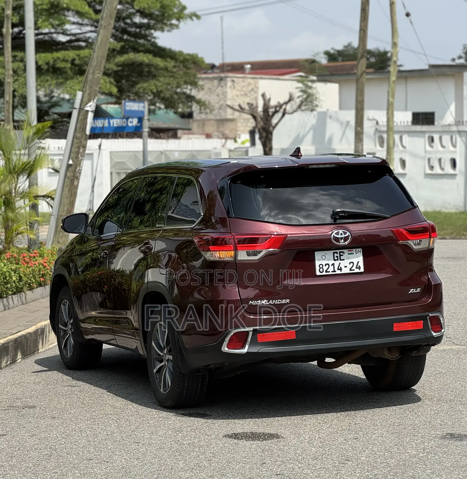 Toyota Highlander XLE 4x4 V6 (3.5L 6cyl 8A) 2018 Burgundy