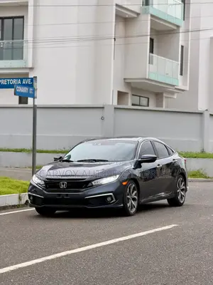Honda Civic Touring Sedan 2019