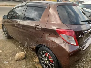 Toyota Vitz 2012 Brown