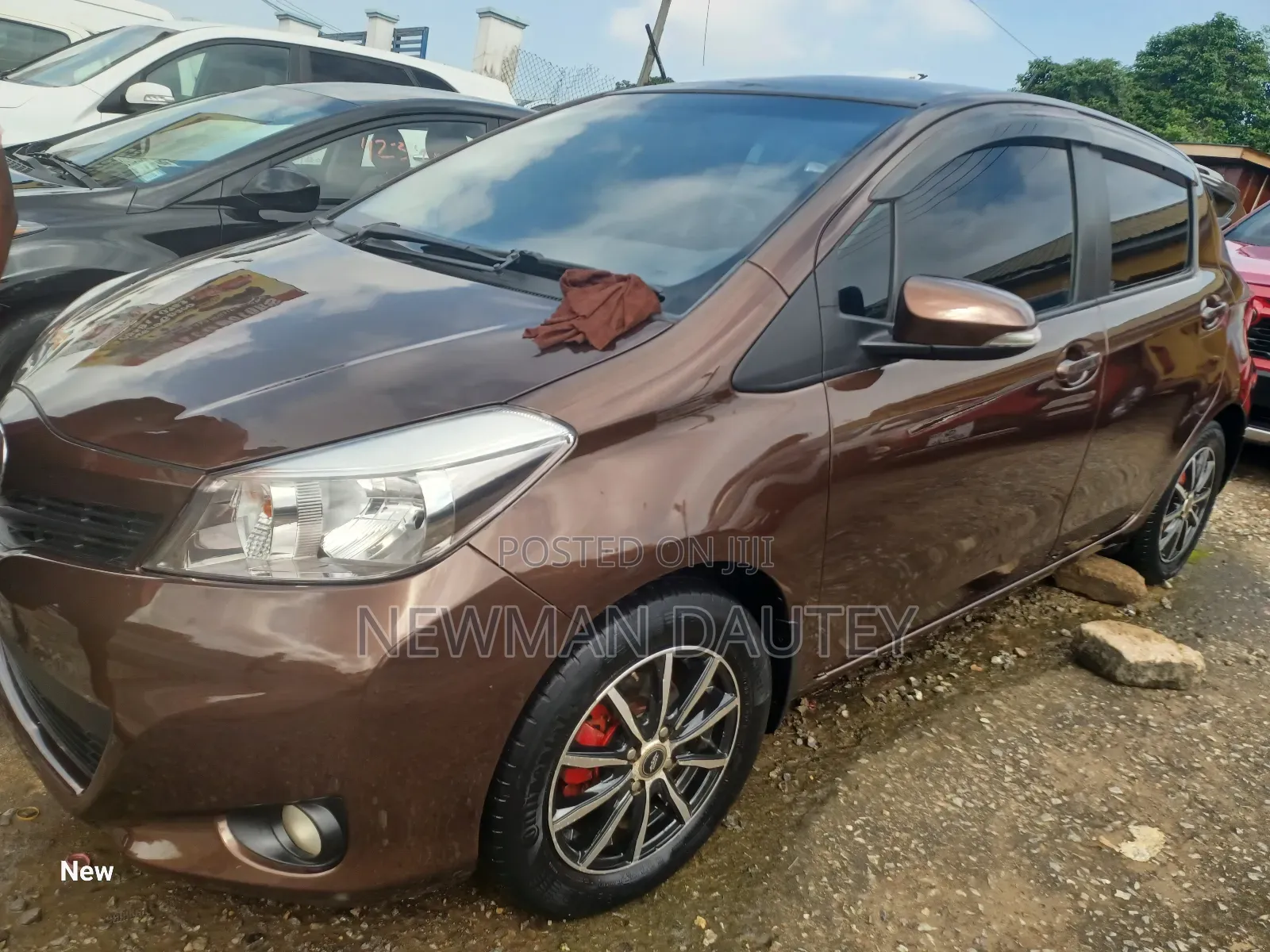Toyota Vitz 2012 Brown