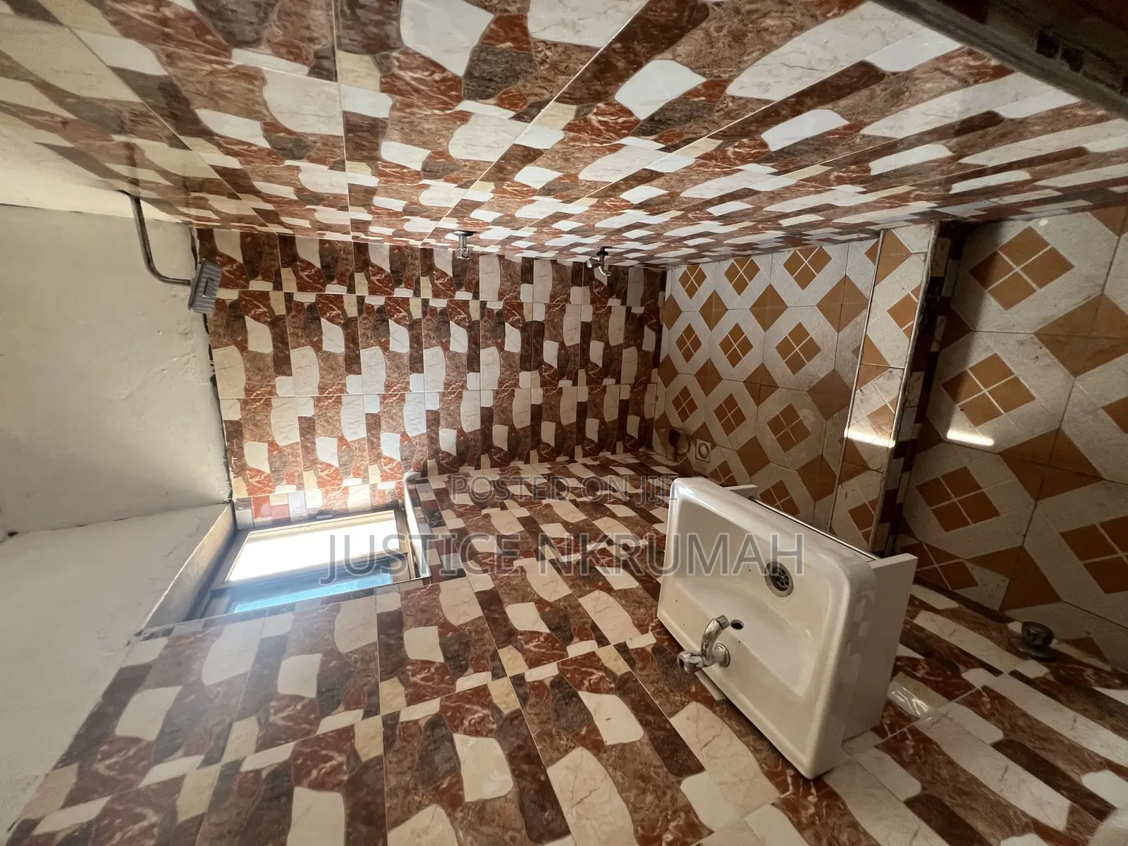 1bdrm Apartment in Mr Justice Estate, Old Barrier for rent
