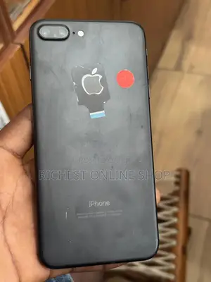Apple iPhone 7 Plus 128 GB Black