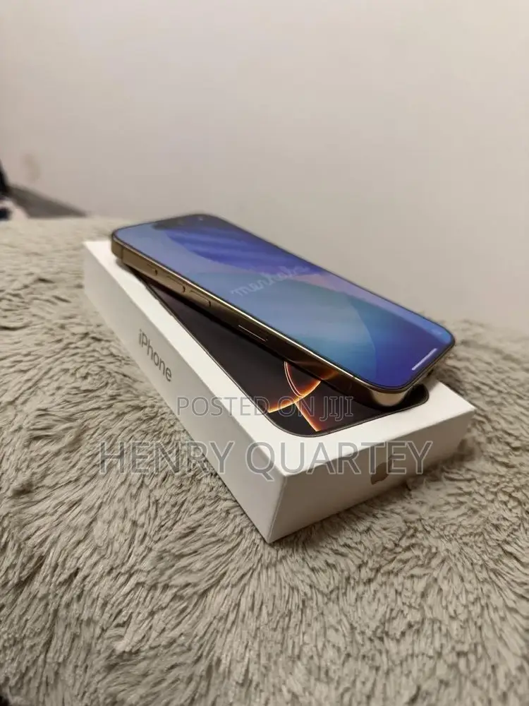 Apple iPhone 16 Pro Max 256 GB Gold