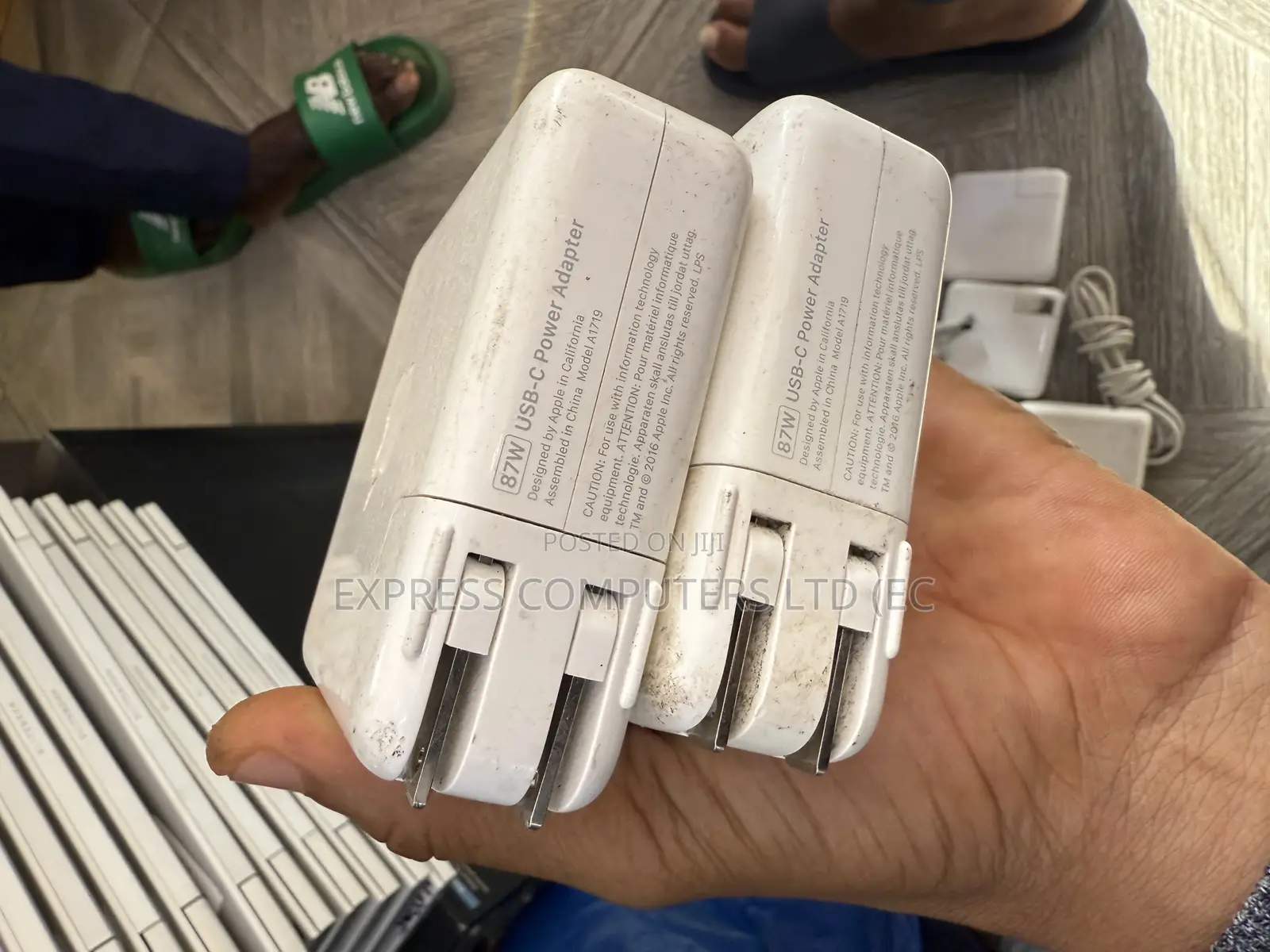 Macbooks Original 87 Watts Type C Uk Home Used Chargers Original