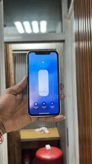 Apple iPhone 11 128 GB White