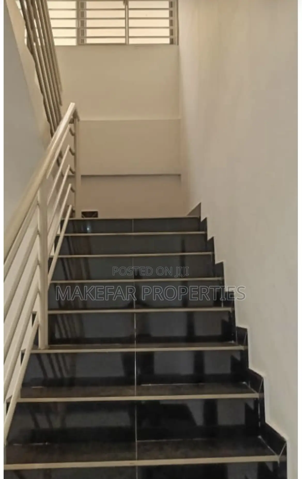 3bdrm House in School Junction for rent