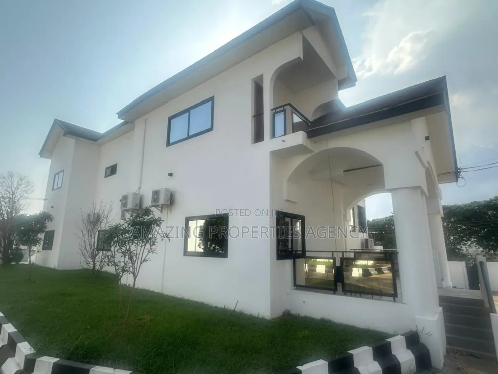 6bdrm House in 6 Bedroom House  2 for rent