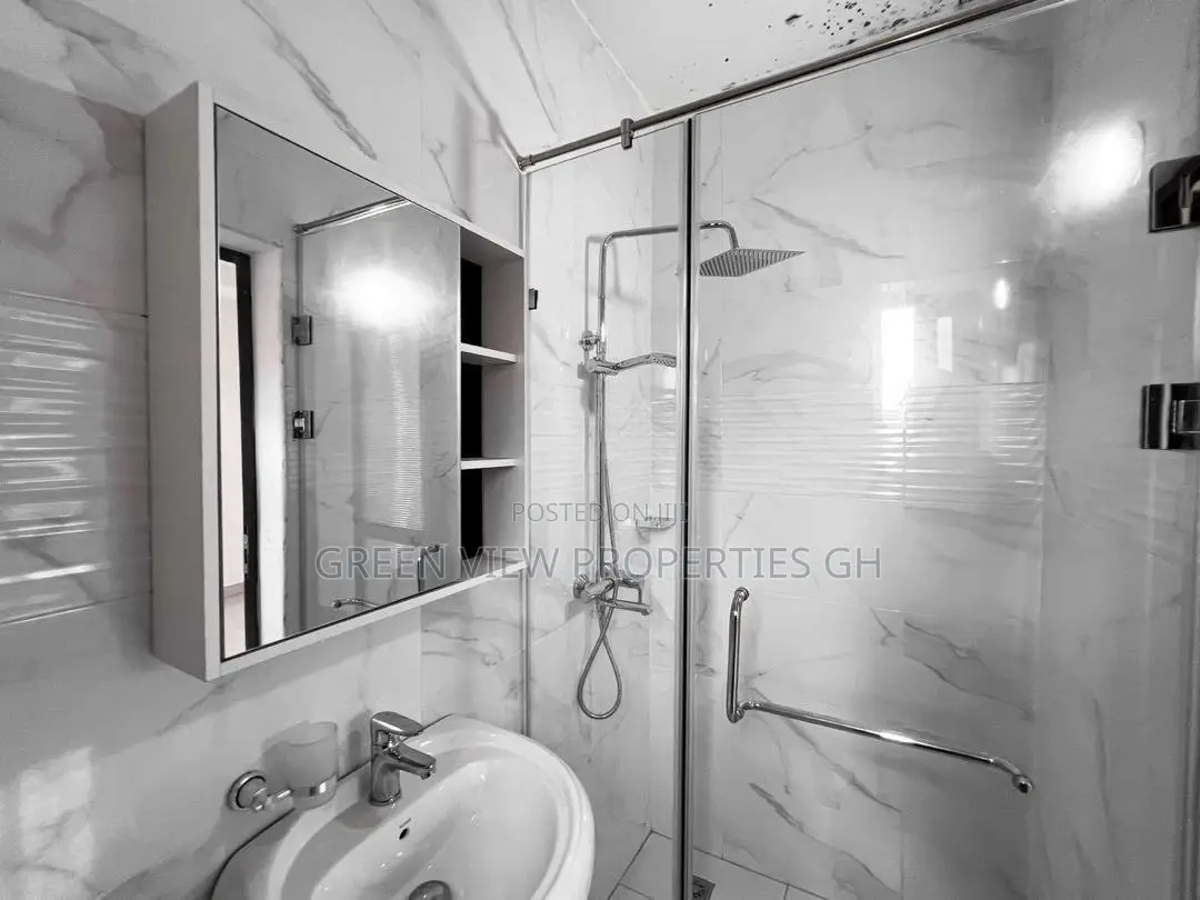 3bdrm Duplex in Adenta for rent