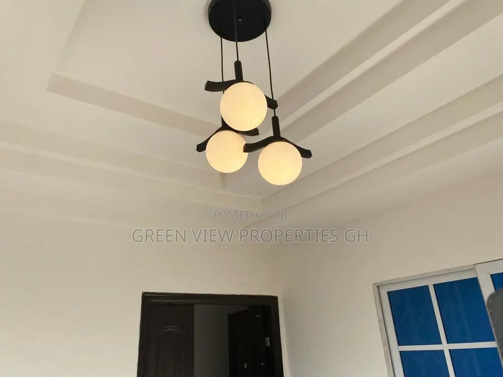 4bdrm Duplex in Taifa-Burkina for rent
