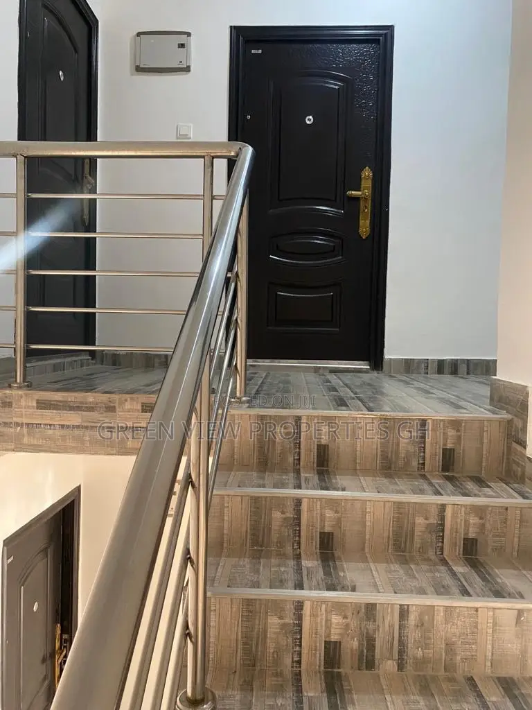 4bdrm Duplex in Taifa-Burkina for rent
