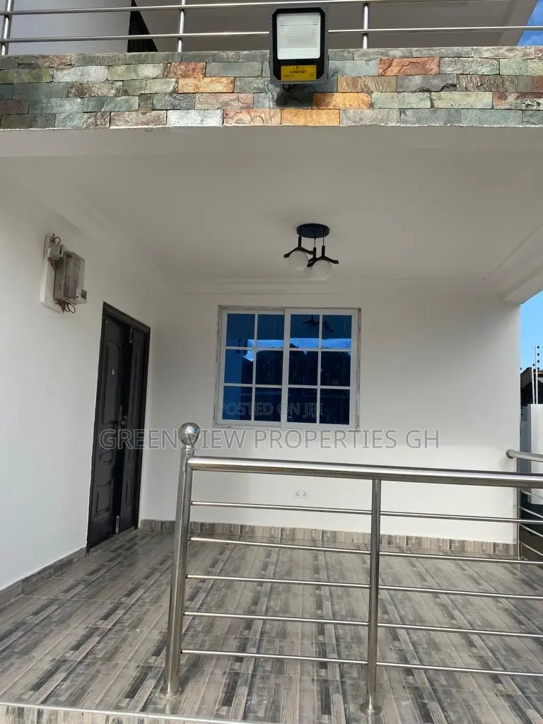 4bdrm Duplex in Taifa-Burkina for rent