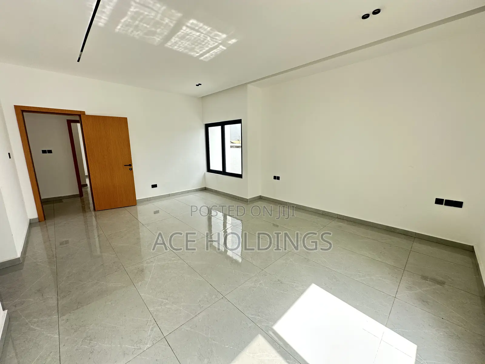 3bdrm House in School Junction for rent