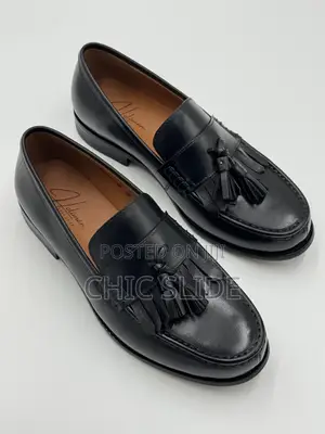 Easy Wear Holiman Shoes