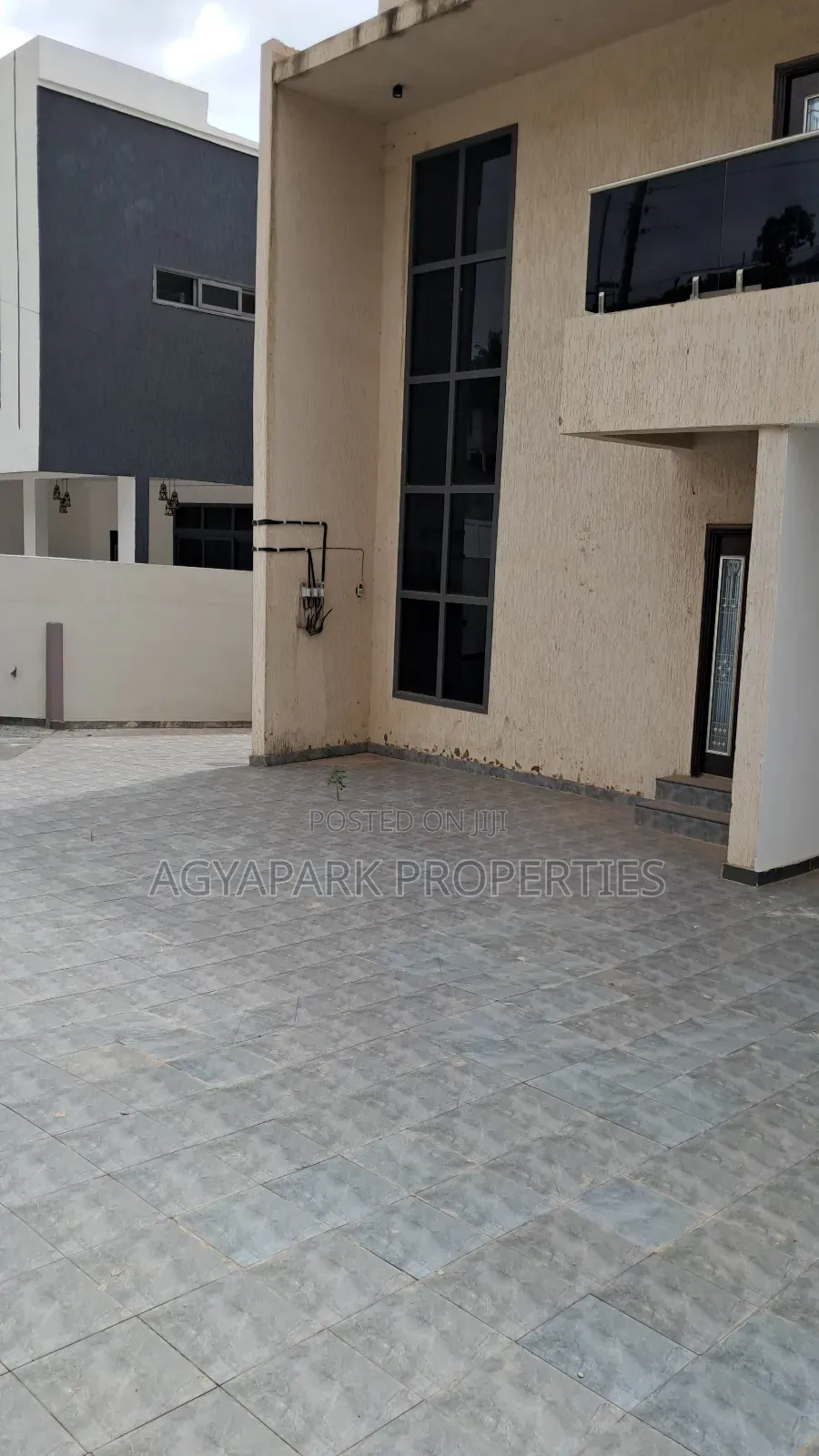 7bdrm House in Acp, Kwabenya for rent
