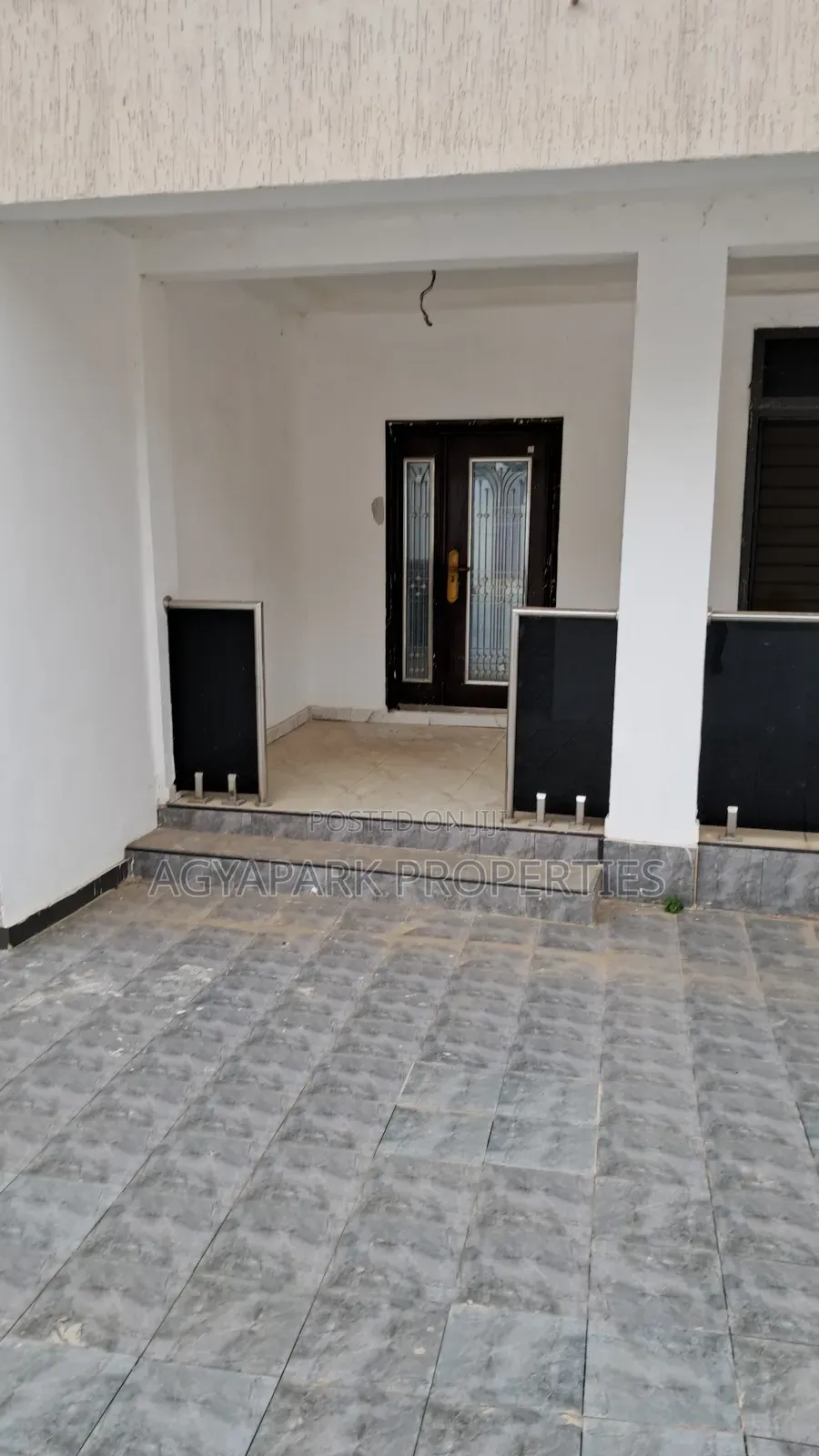 7bdrm House in Acp, Kwabenya for rent