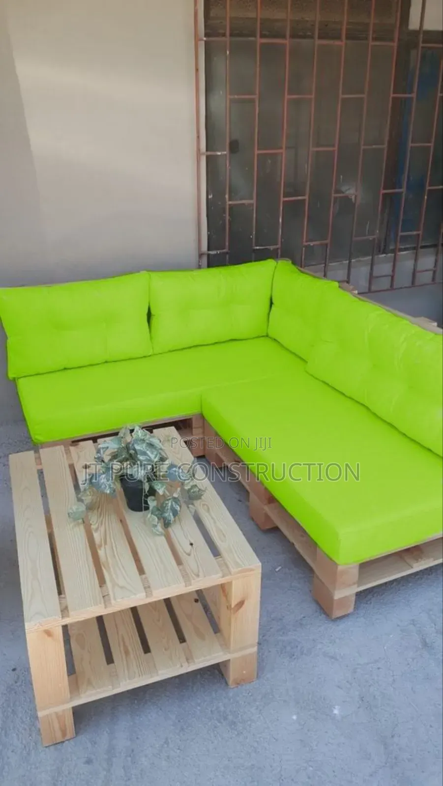Pallet Furniture Expert
