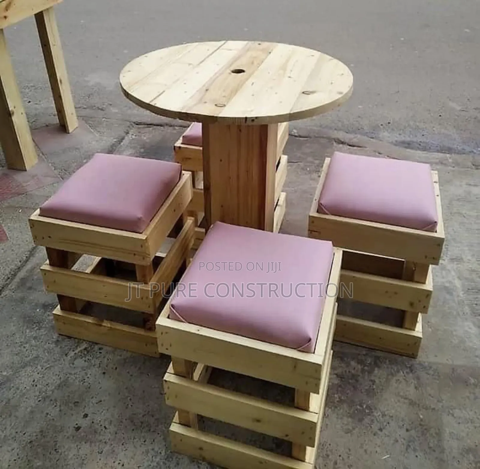 Pallet Furniture Expert