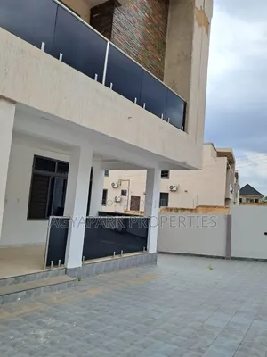 7bdrm House in Acp, Kwabenya for rent