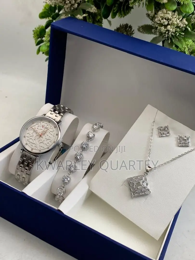 Lovely Ladies Jewelry Set