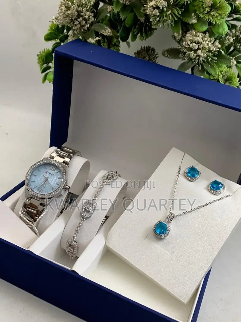 Lovely Ladies Jewelry Set