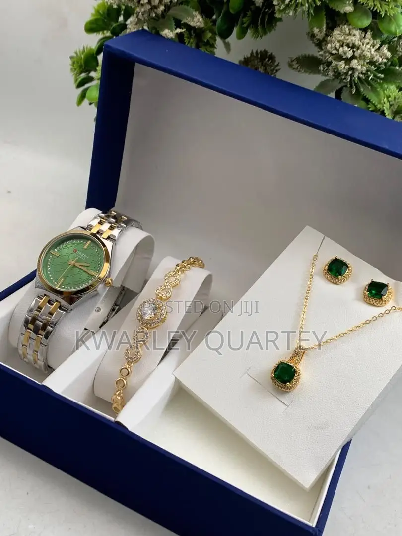 Lovely Ladies Jewelry Set
