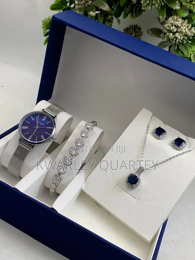 Lovely Ladies Jewelry Set