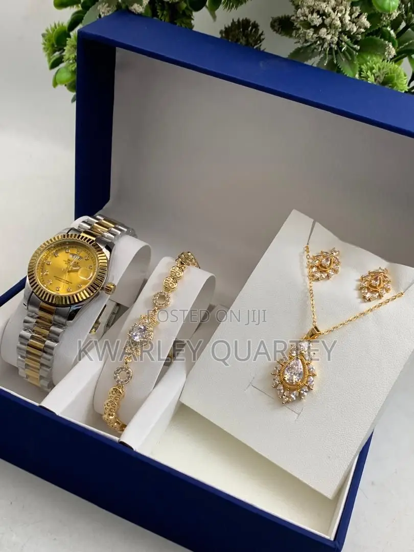 Lovely Ladies Jewelry Set