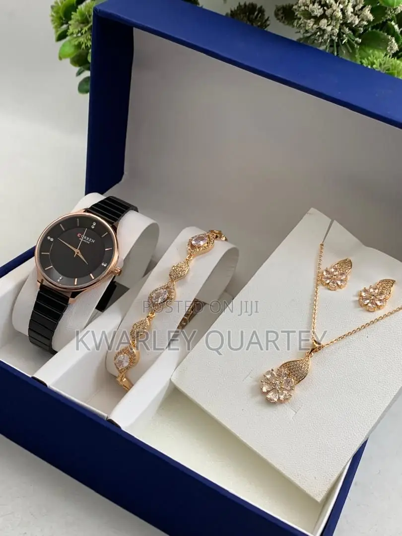 Lovely Ladies Jewelry Set
